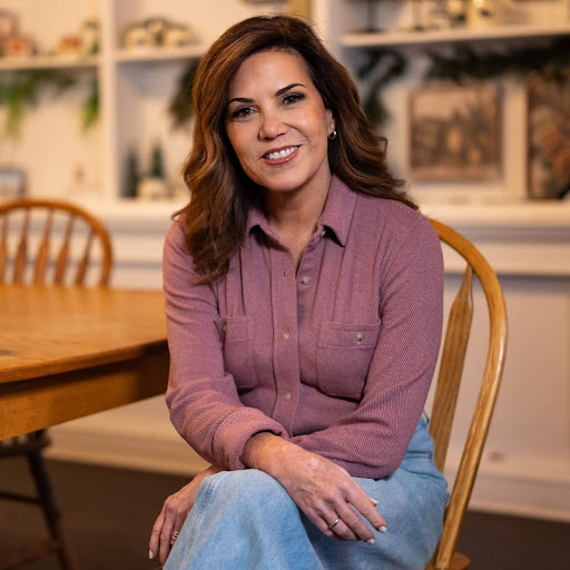 Michele Tafoya Headshot